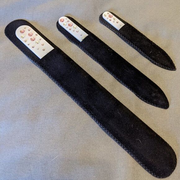 🆕SET OF 3 MONT BLEU DOUBLE SIDED WHITE GLASS NAIL FILES W/SWAROVSKI CRYSTALS - Picture 2 of 3